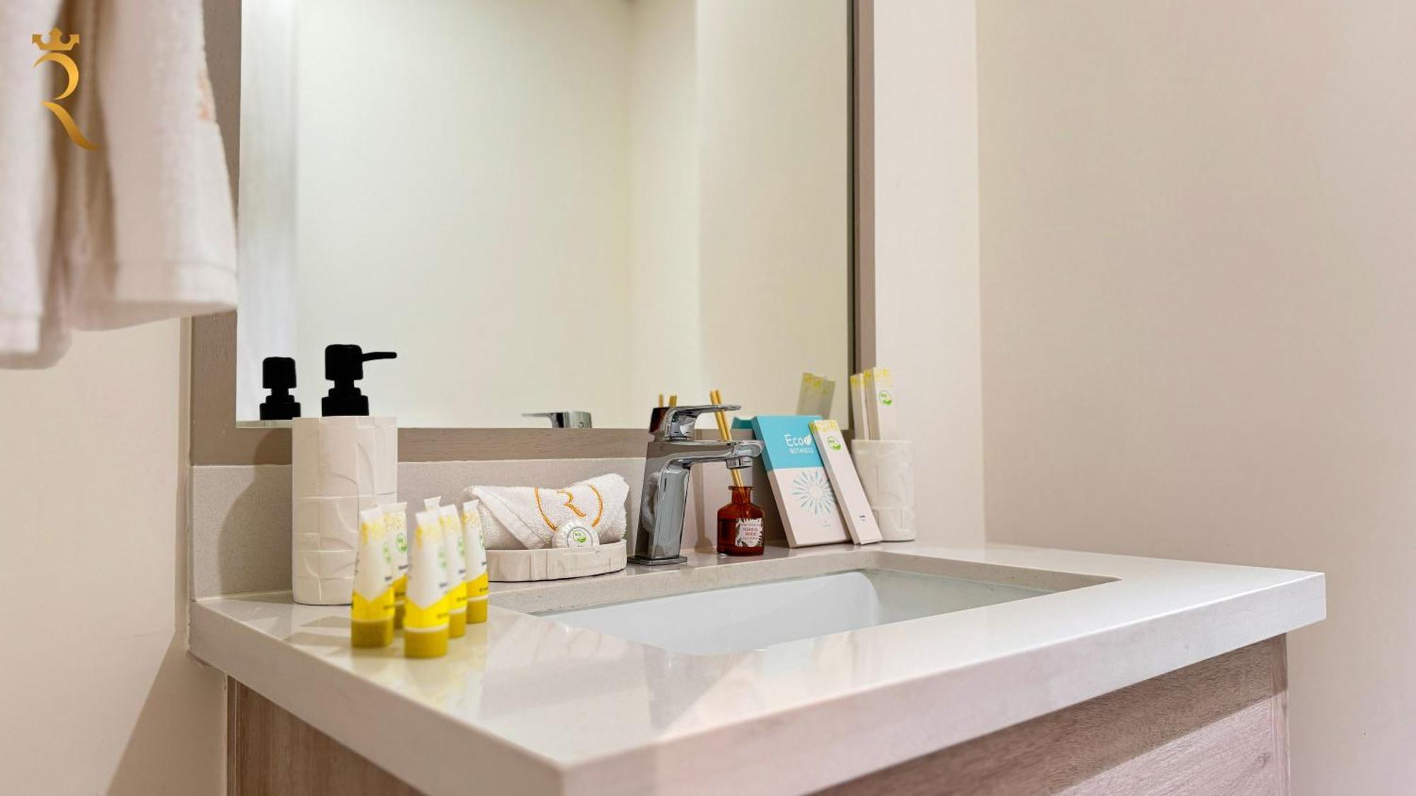 Noya Contemporary 4br Sanctuary In Yas Island Abu Dhabi